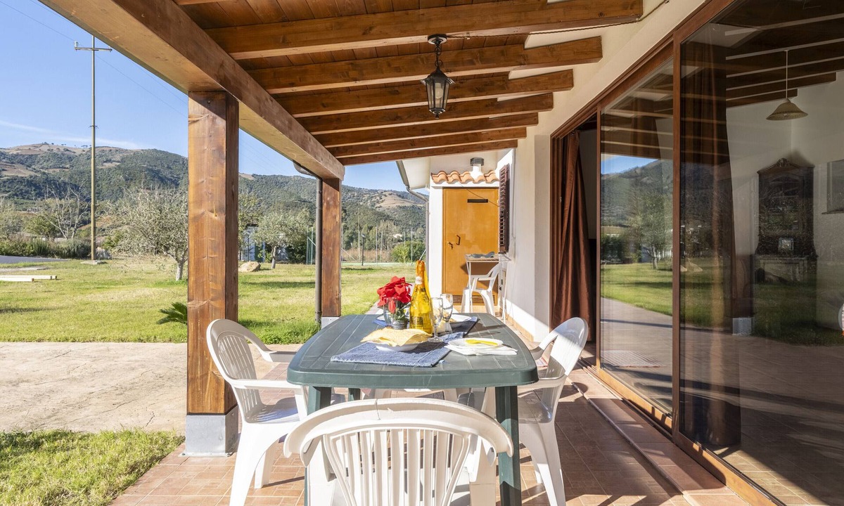 Cannonau di Sardegna Wine Area Villa | Villa "Is Carcuris" with Mountain View, Private Pool & Wi-Fi