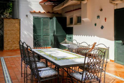 Marina Grande Apartment | Villa nella curva della funicolare, Capri