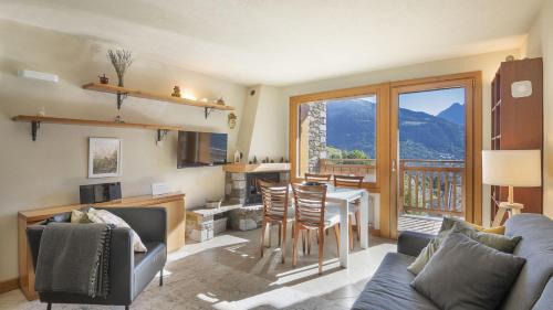 Villa Dalegno Apartment | Villa Nice View