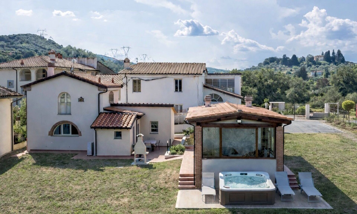 Poggio a Caiano Villa | Villacolle 1, Poggio a Caiano, Wifi, Ac