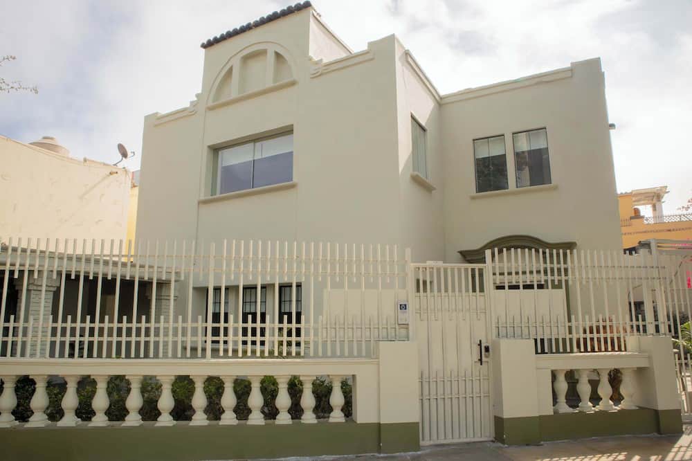 Leuro Apartment | w* | Impressive 5BR w/Terrace in Miraflores