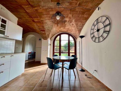 Volterra Apartment | Windrose Blue Blossom