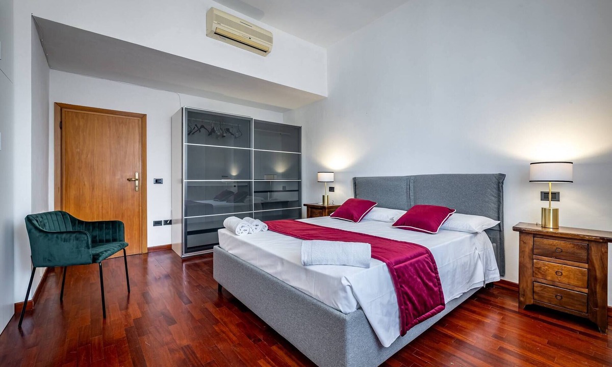 Gavinana Apartment | YiD Florentine Charm & Comfort