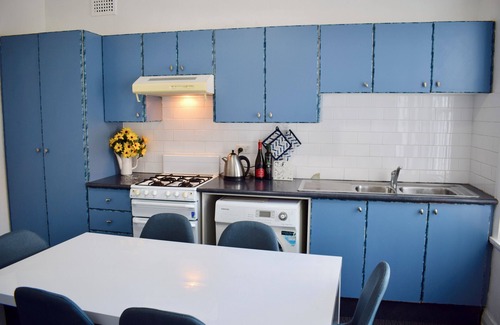 Haberfield Apartment | 3BR Stylish Haberfield Flat