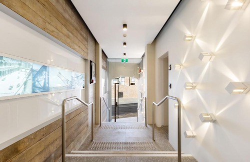 Millers Point Apartment | Luxury Barangaroo Balcony Apartment