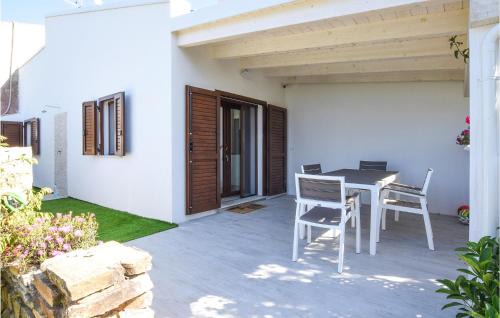 Matta 'e Peru House | 1 Bedroom Beach Front Home In Budoni