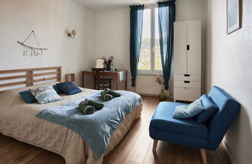 Apt House | 1001 Ocres