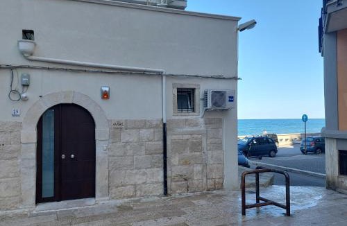 Molfetta Apartment | 1820 Marè
