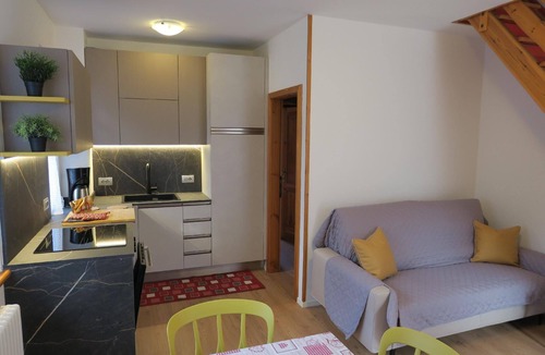 Pur Apartment | 2-level flat with private garden