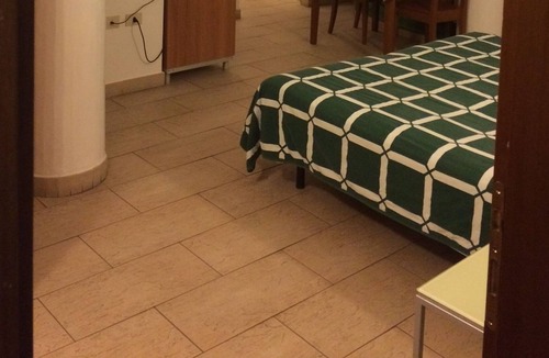 Santa Maria Novella Apartment | 2 pax studio, week lease, all utilities included