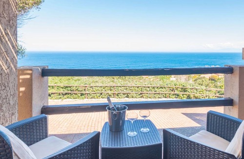 Costa Paradiso Other | 75 m² Accommodation ∙ 2 bedrooms ∙ 6 guests