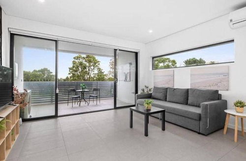 Homebush Apartment | 78 m² Apartment ∙ 2 bedrooms ∙ 6 guests