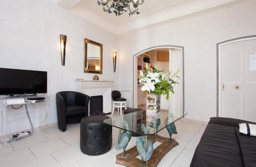 Le Suquet Apartment | 90 Rue Meynadier