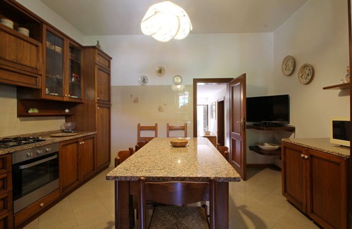 Ronchi House | 900 meters from the Sea, garden, Wifi, air condition