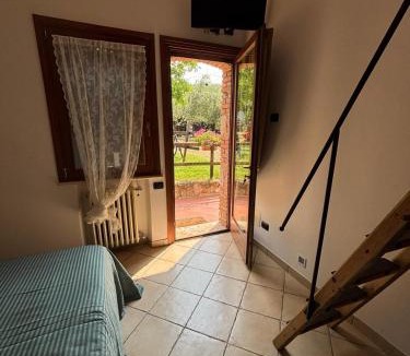 Cavaion Veronese Bed & Breakfast | Agriturismo Le Casette sul Garda