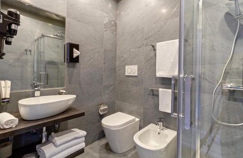 San Babila Hotel | AH - Duomo Essence