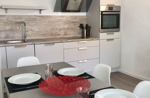 Antibes Apartment | Air-conditioned apartment - All comforts - with garden and parking space