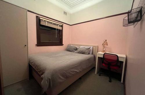 Arncliffe House | Airport Sharehouse