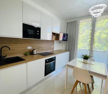 Lorenteggio Apartment | Aldoka