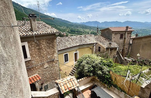 San Donato Val Di Comino Apartment | All'Orologio 2 Camere Terrazza Vista