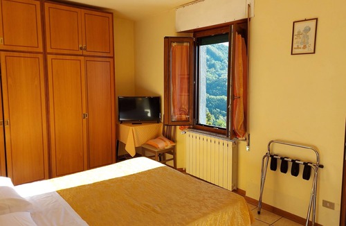 Momigno Hotel | Amelia Hotel