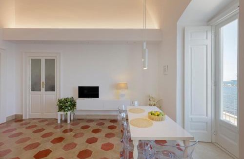 Molfetta Apartment | Antica Dimora sul Mare - Elegant Central Apartments - Molfetta