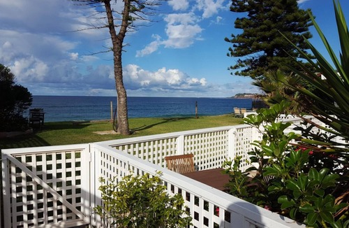 Narrabeen Apartment | Apartment 1 - The Coachhouse