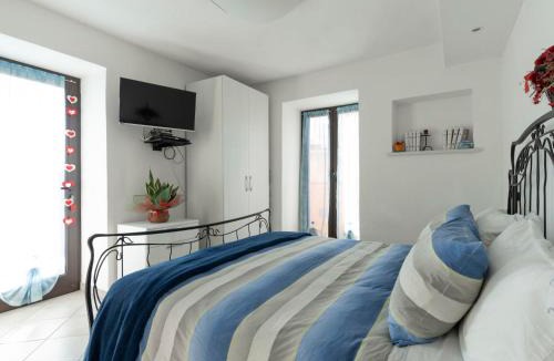 Vendone Apartment | Apartment A' Ca' de Alida by Interhome