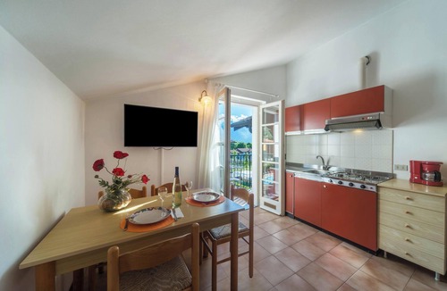 Domaso Apartment | Apartment Bilocale with Pool, Wi-Fi, Balcony, Garden & Terrace