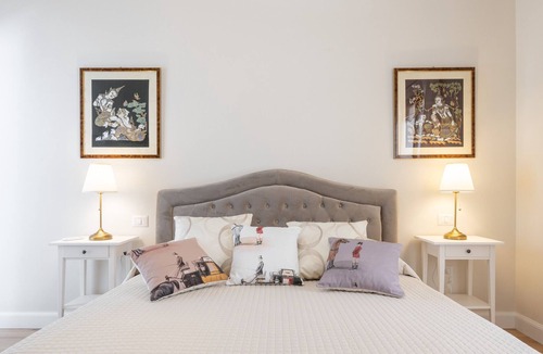Selargius Apartment | Apartment 'Domus Giulia' with Private Terrace, Wi-Fi and Air Conditioning