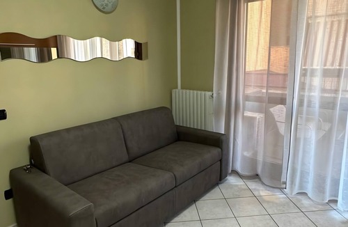 Piotello Apartment | Apartment 'Ely' with Private Terrace, Wi-Fi and Air Conditioning