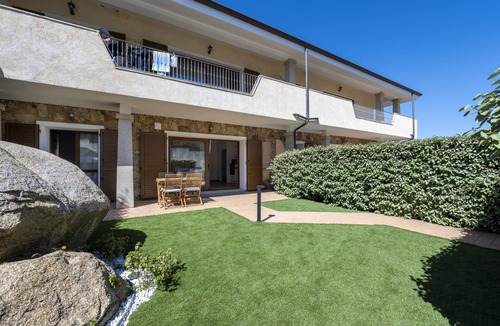Palau Apartment | Apartment 'Flat Arcipelago' with Shared Pool, Wi-Fi and Air Conditioning