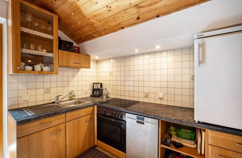 Brennero Apartment | Apartment 'Gartnerhof Sonnenblume' with Mountain View, Shared Garden and Wi-Fi