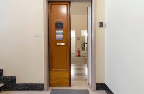 Municipio 1 Apartment | Apartment 'Home Experience - White Charme' with Sea View, Wi-Fi and Air Conditioning