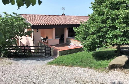Apecchio Apartment | Apartment- Ibisco - Three Bedroom Apartment, Sleeps 10