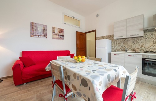 Decimomannu Apartment | Apartment 'Il Decimomiglio' with Balcony