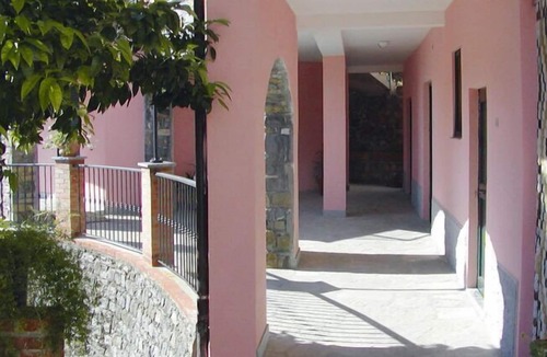 Casanova Lerrone Apartment | Apartment in Castellaro with terrace