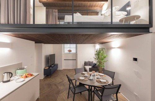 Como City Centre Apartment | Apartment in Como with 2 bedrooms sleeps 4