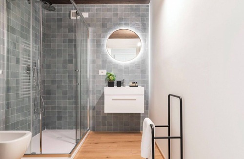 Como City Centre Apartment | Apartment in Como with 2 bedrooms sleeps 4