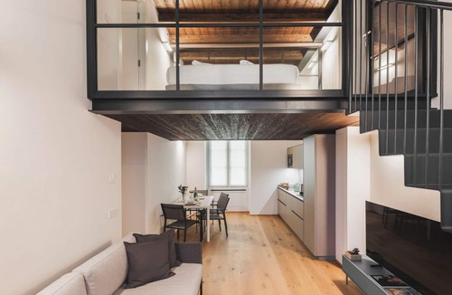 Como City Centre Apartment | Apartment in Como with 3 bedrooms sleeps 6