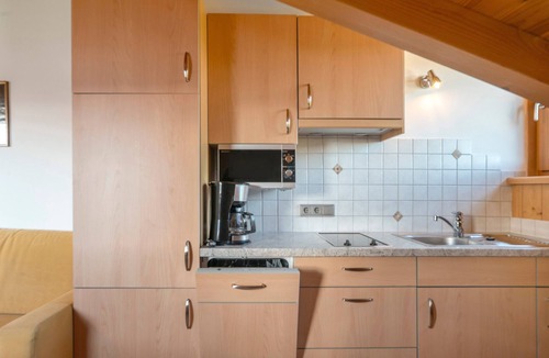 Salonetto Apartment | Apartment 'Kalterer See' with Mountain View, Shared Garden and Wi-Fi