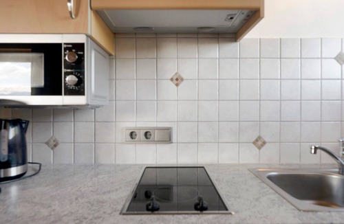 Salonetto Apartment | Apartment 'Kalterer See' with Mountain View, Shared Garden and Wi-Fi