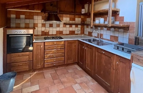 Arvier Apartment | Apartment "La Leuna" with Mountain View, Garden & Wi-Fi
