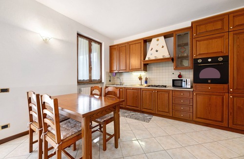 Dongo Apartment | Apartment 'Lago' with Mountain View, Private Terrace and Wi-Fi