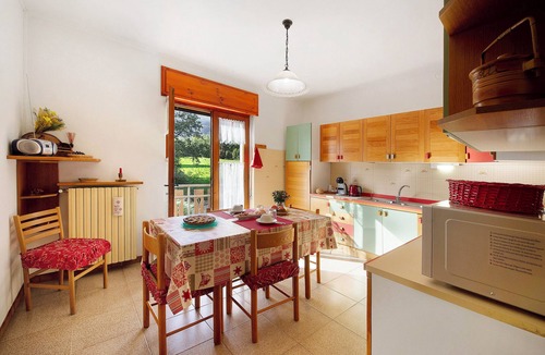Issogne Apartment | Apartment "Maison Lorent" with Mountain View, Balcony & Wi-Fi