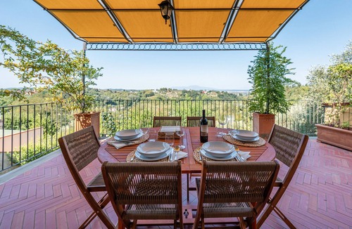 San Miniato Apartment | Apartment 'Terrazza Su San Miniato' with Private Terrace, Wi-Fi and Air Conditioning
