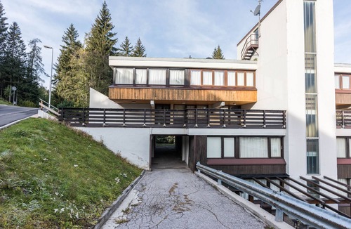 Marilleva Apartment | Apartment 'Volpi' with Mountain View and Shared Terrace