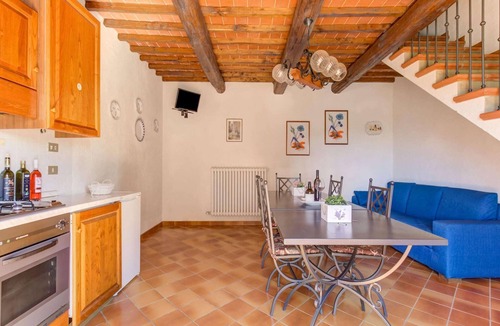 Gambassi Terme Apartment | Apartment with Garden, Pool