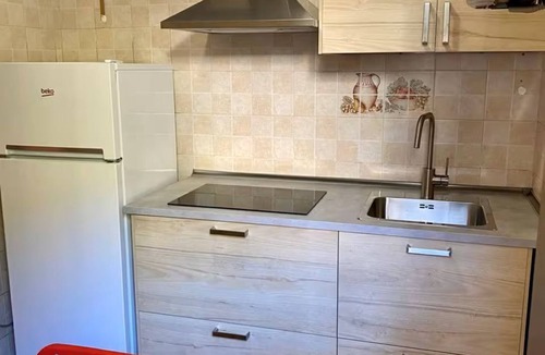 Roiano-Gretta-Barcola-Cologna-Scorcola Apartment | ApartVilla 2BR Suite/Free Parking