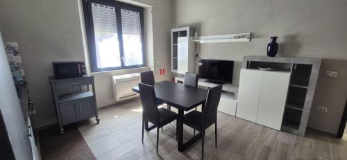 Carbonia Apartment | APPARTAMENTO ELEGANTE CARBONIA